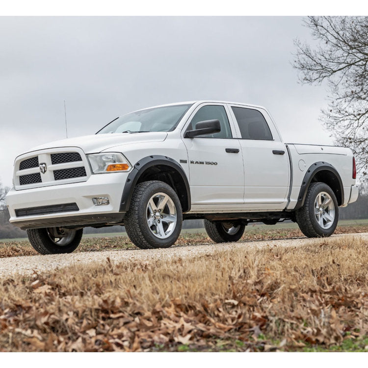 Front and rear fender flares Rough Country Pocket