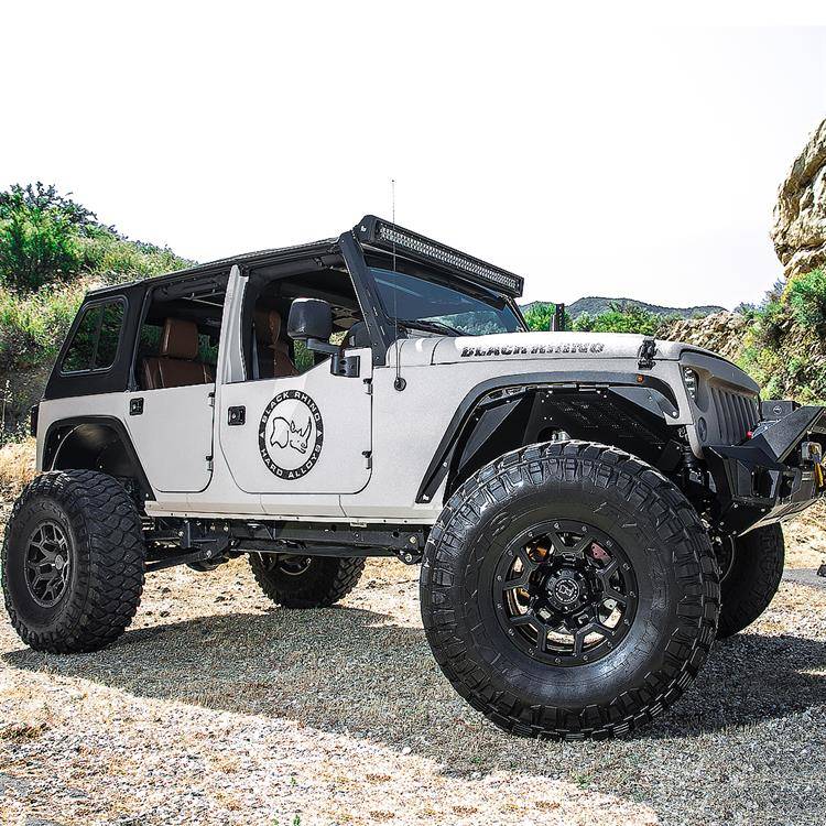 Cerchi in lega Matte Black Overland Black Rhino