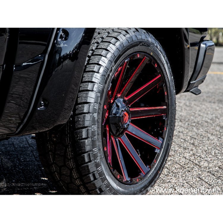 Cerchi in lega D643 Contra Gloss Black/Candy Red Fuel