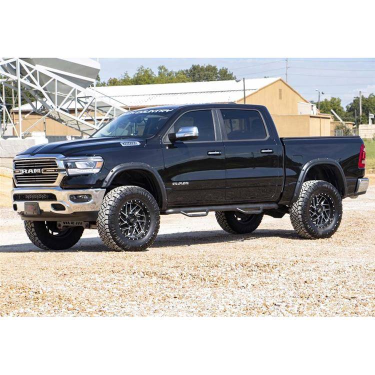 Front and rear fender flares Rough Country Pocket