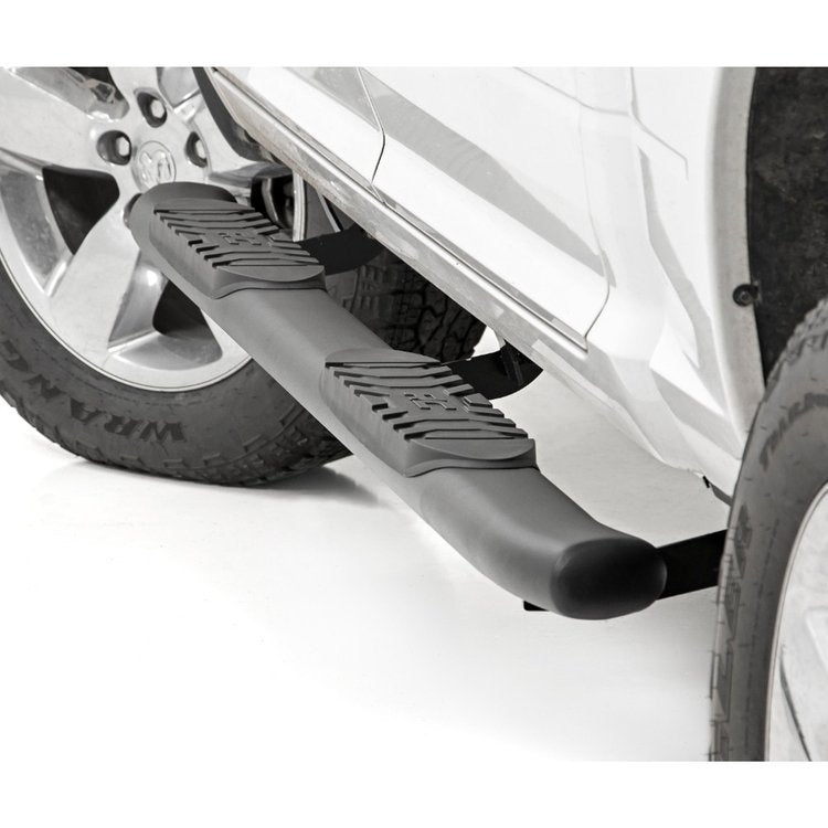 Step bar Rough Country Crew Cab