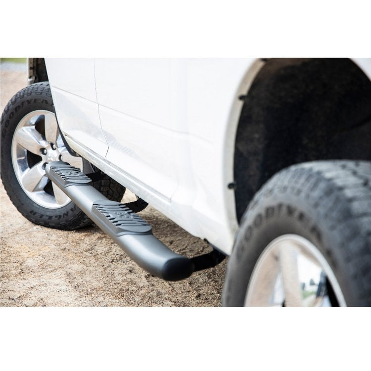 Step bar Rough Country Crew Cab
